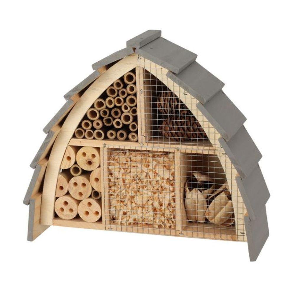 Hotel per insetti in legno