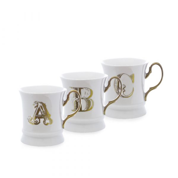 Letter mug gold a