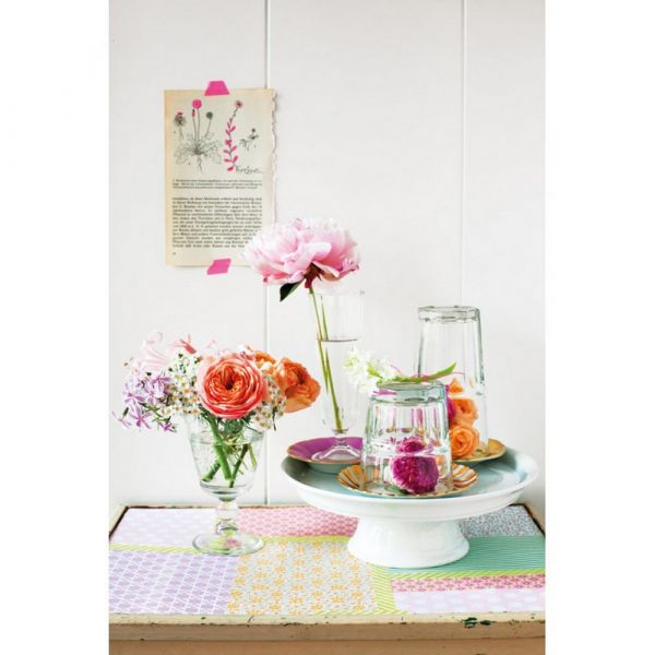 Decorare con i fiori. composizioni e decorazioni creative