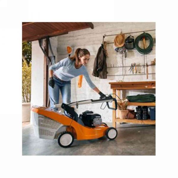 Tagliaerba a batteria RMA235.1 con caricabatteria AL101 e 1 batteria AK20