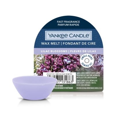 Wax melt lilac blossoms