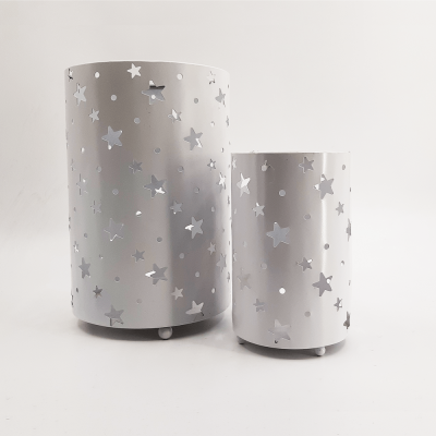 Lanterna 20x30 cm rotonda mettallica con stelle